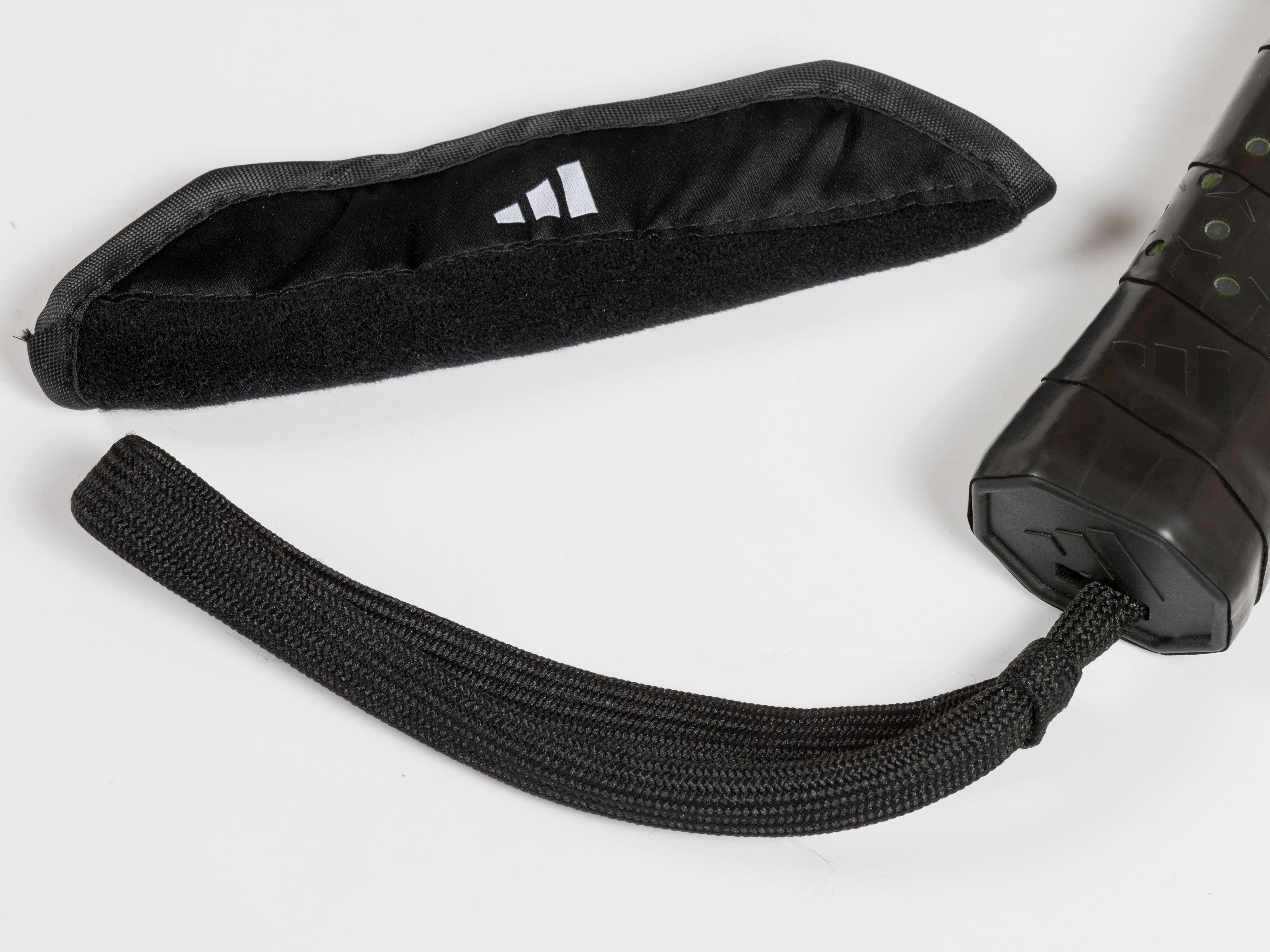 Adidas – Metalbone 2026